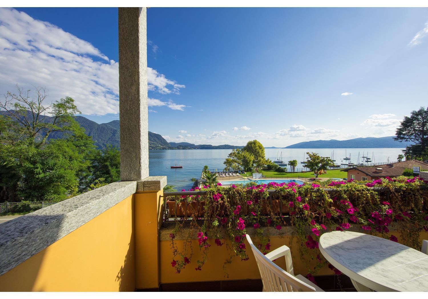 Hotel Residence Zust Βερμπάνια Εξωτερικό φωτογραφία